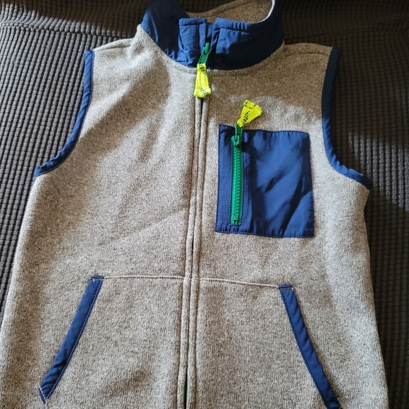 Kids Fleeces  Vest - Picture 1 of 2